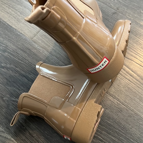 Hunter Women's Tan Winter & Rain Boots - Picture 3 of 6